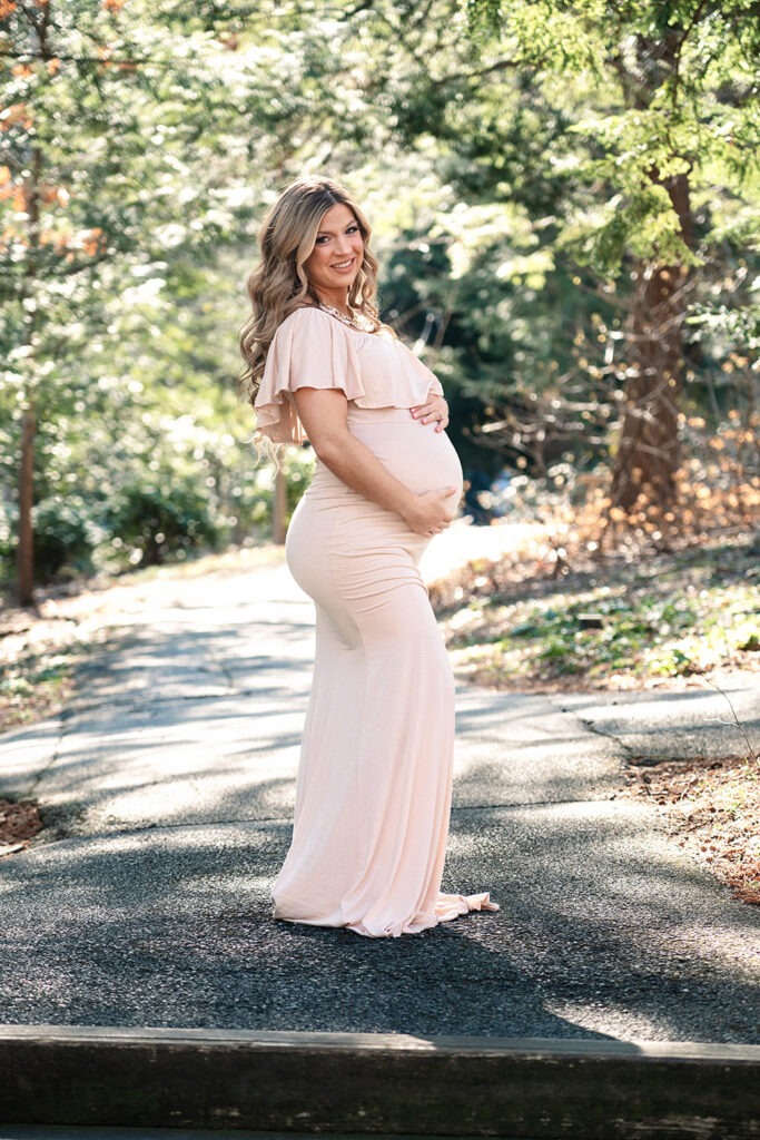 outdoor maternity session