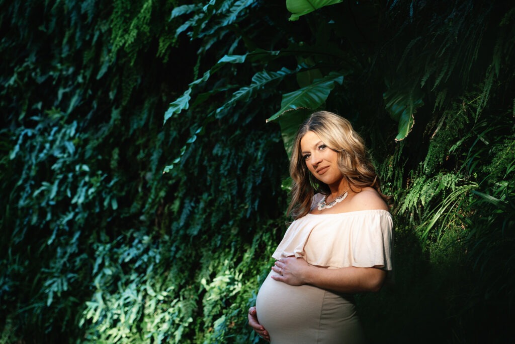 outdoor maternity session
