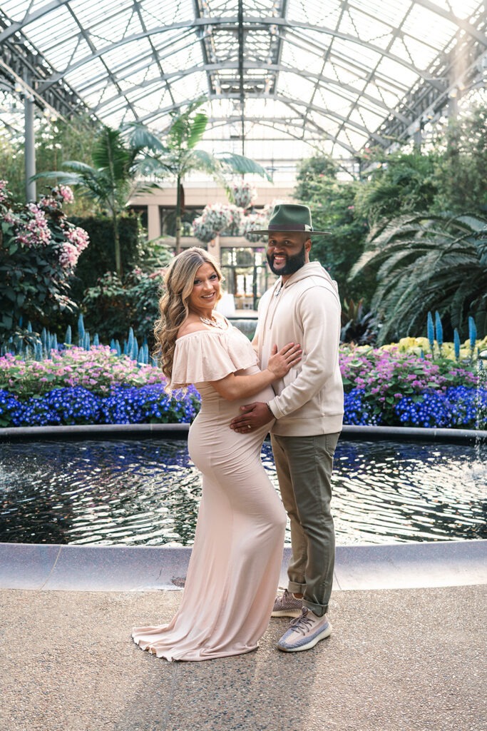 outdoor maternity session