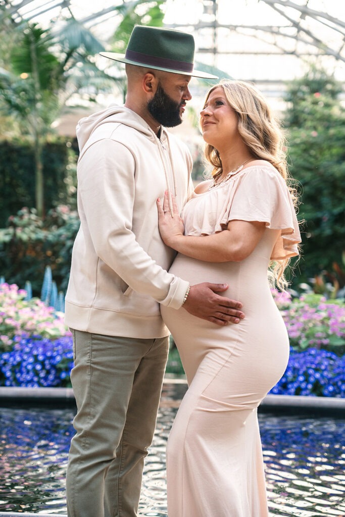 outdoor maternity session