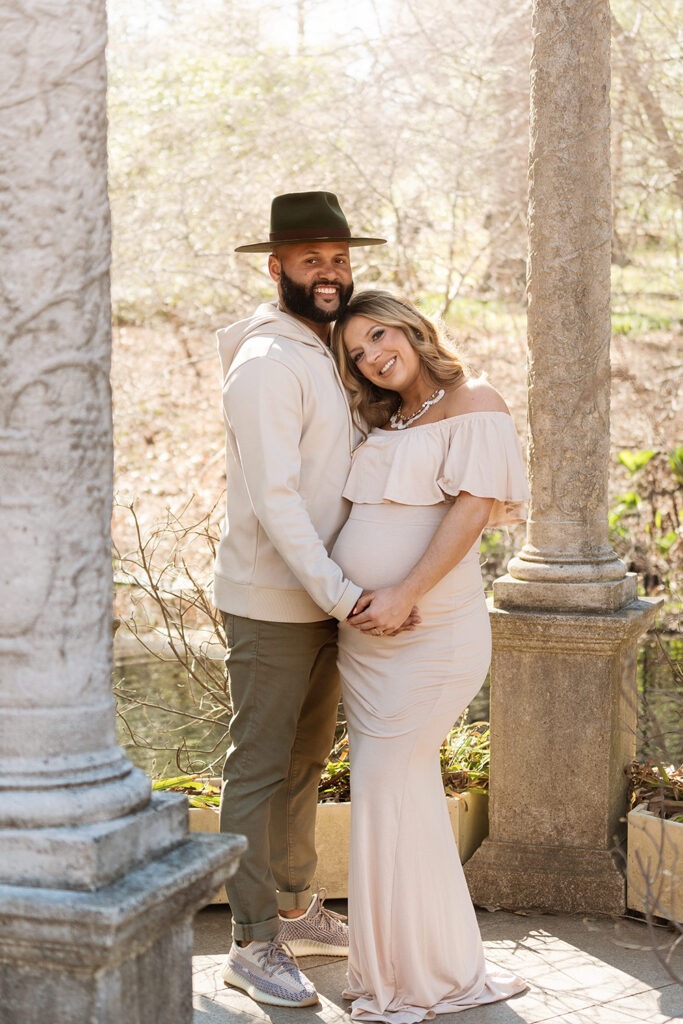 outdoor maternity session