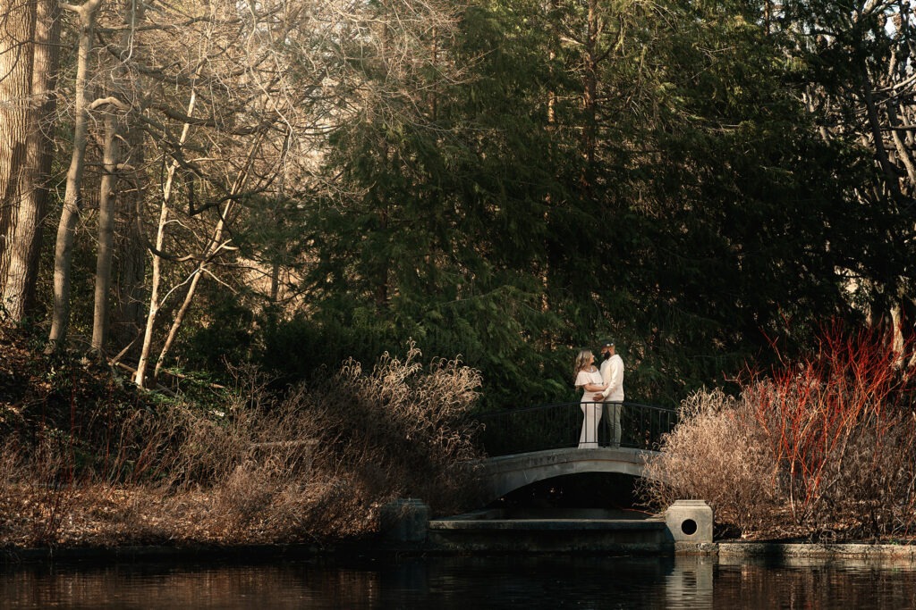 outdoor maternity session