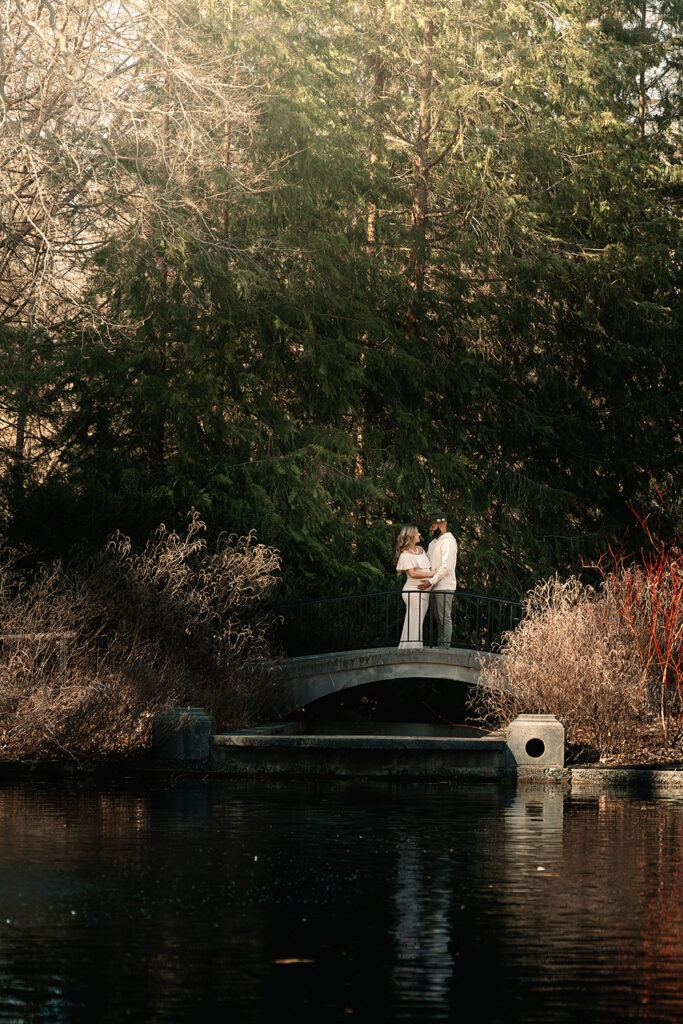 outdoor maternity session