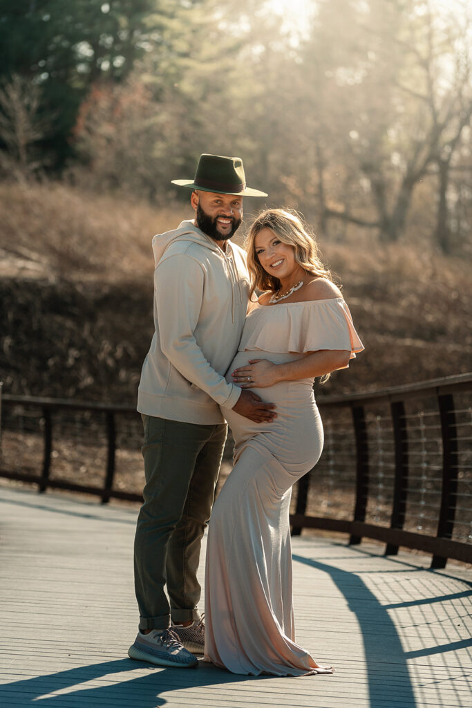 outdoor maternity session