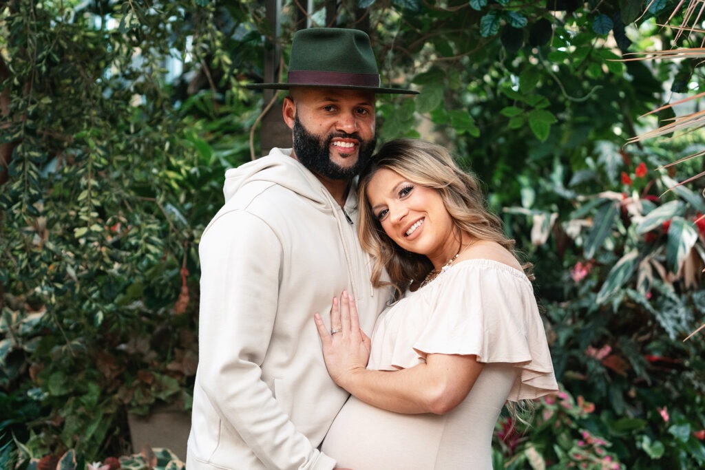 outdoor maternity session